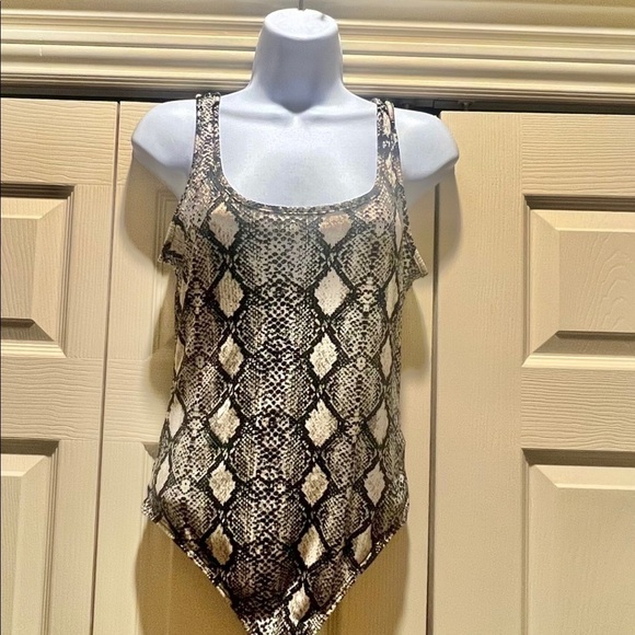 ANIMAL print bodysuit - Picture 2 of 6